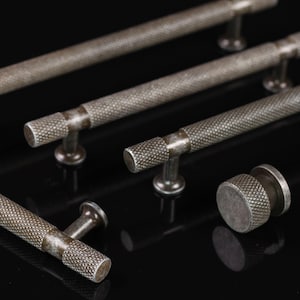 Antique Silver Cabinet Handles: Kitchen Drawer Knobs & Pulls