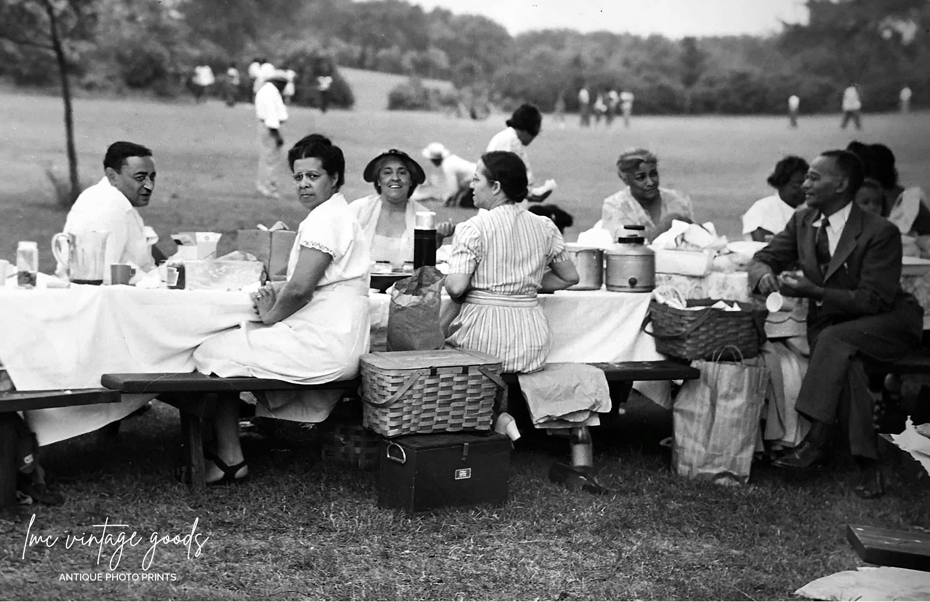 Church Picnic Photo Print Black Americana Eating & Drinking 1940s Clergy -  Etsy