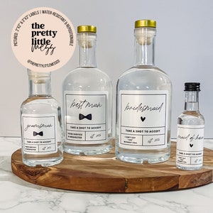Etichetta per proposta di matrimonio per lo sposo, etichetta personalizzata per tequila per lo sposo, regalo per il testimone dello sposo, proposta per la damigella d'onore, regalo per la damigella d'onore, etichetta personalizzata per liquori, usciere