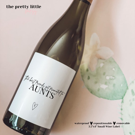 Baby Announcement Wine Labels | Unique Pregnancy Announcement Gift | Grandparents Gift | We're having a baby! | Aunt and Uncle Gift