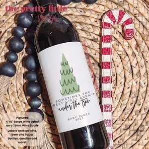 Etiquette de vin de Noël, Faire-part de grossesse pour Noël, Plus on est joyeux, Fête de Noël, Cadeau des fêtes, Idées cadeau Noël pour grands-parents