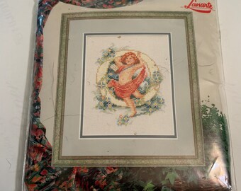 LANARTE 33986 Angel Cupid Monogram Initial O Cross Stitch Needlepoint DMC Kit Fabric Floss Needle Pattern