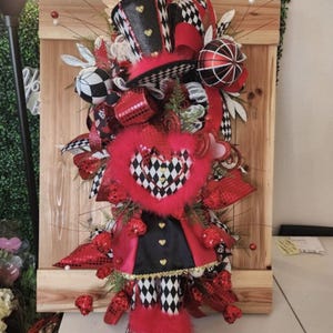 Handcrafted Custom Wooden Wreath Making Easel – 40"x20" for Large Wreaths, Personalized with Logo/Name – Perfect for DIY Crafting & Display