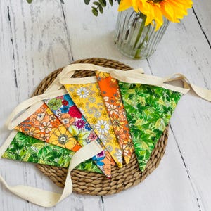 Pretty summer floral  Bunting, double sided, bright flowers, outdoor bunting, indoor bunting, party bunting, wedding bunting