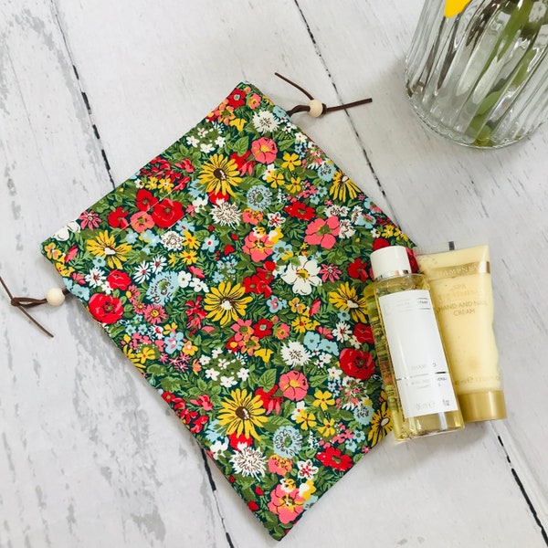 Pretty Liberty of London flower drawstring bag, Floral drawstring bag, Make up bag, toiletries bag