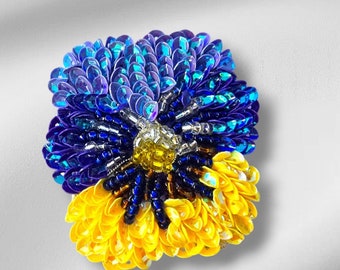 Handgemachte Viola Tricolor Blumen-Brosche, Stickerei bunte Stiefmütterchen Blumen-Brosche, Blumen-Schmuckbrosche, einzigartiges Geschenk, Geschenk für sie