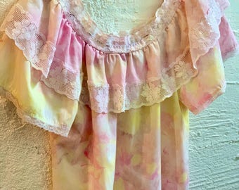 Women's Hand-dyed Furbished Lace Trim Shoulder Top