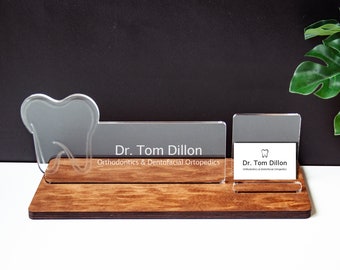 Dentist business card holder,Personalized dentist gifts,Acrylic card holder,Business card holder personalized,Desk card holder personalized
