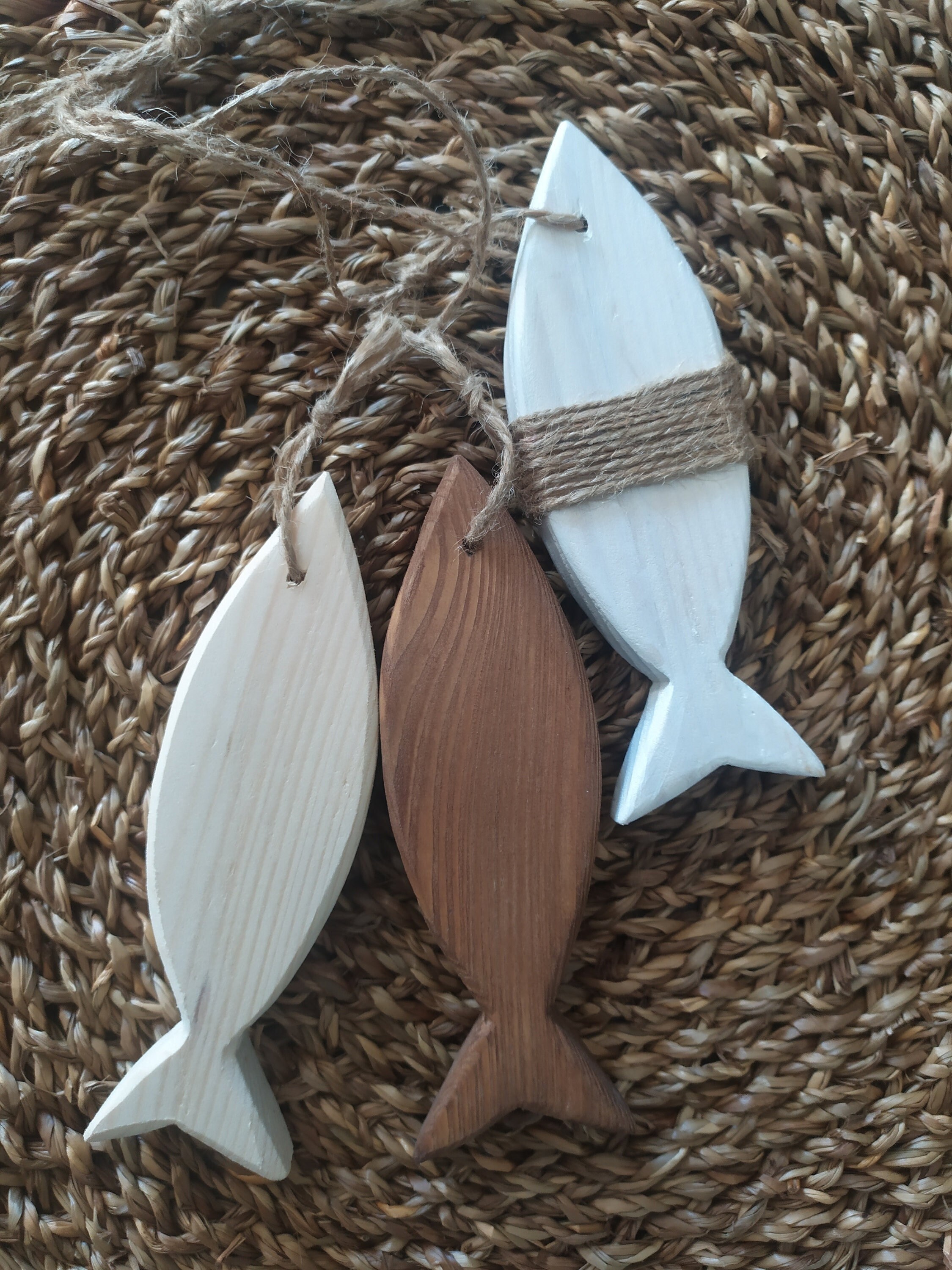Lot of Small Wooden Fish -  UK