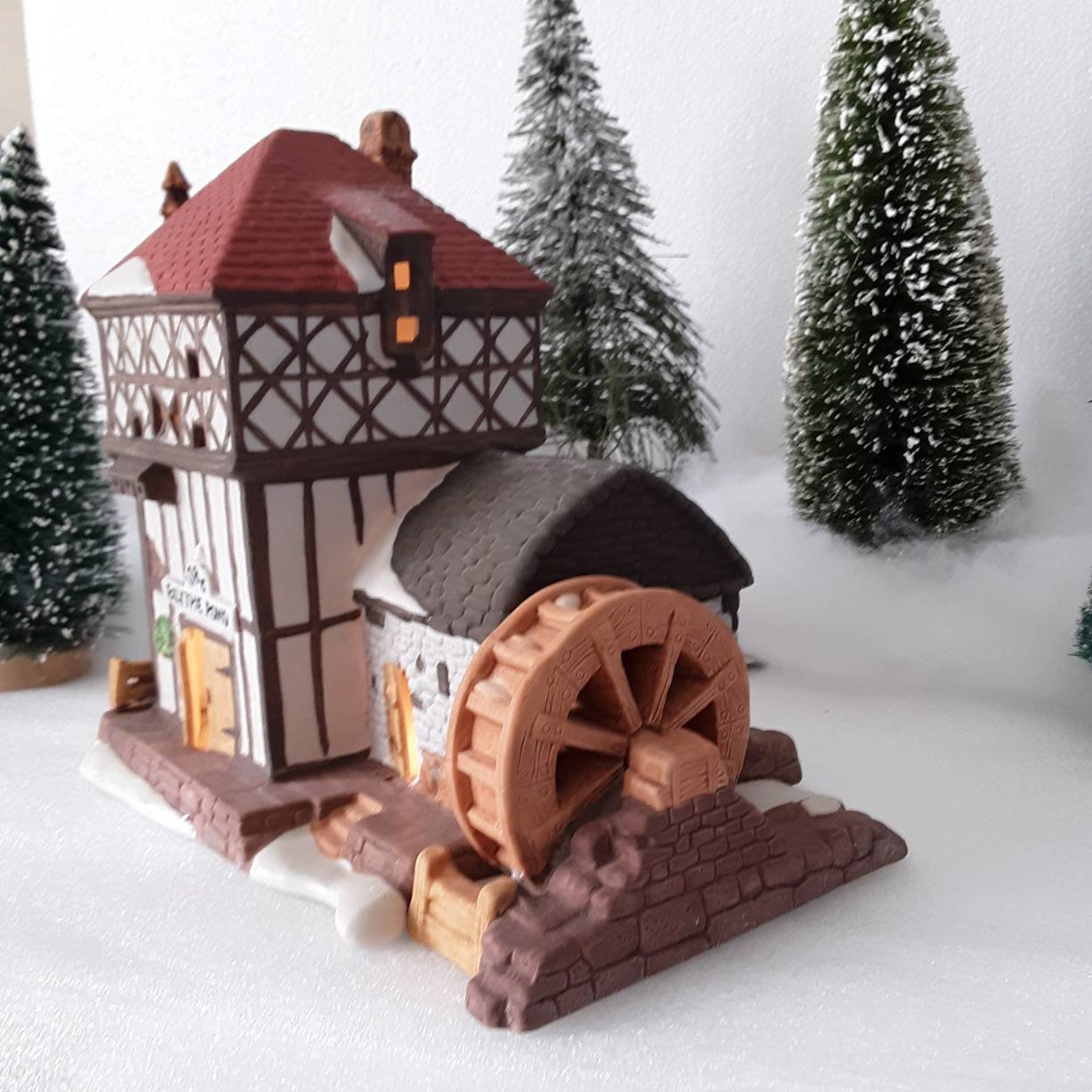 Blythe Pond Mill House, Dicken's Village Department 56 item 65080 Etsy.de