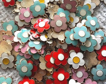 Bulkberlocker - 25/50 Retro Blomma Emaljberlocker - Hoppring ingår ej | Rullskridskotillbehör 90-talsblomma - Rosa Orange Blå Blomma
