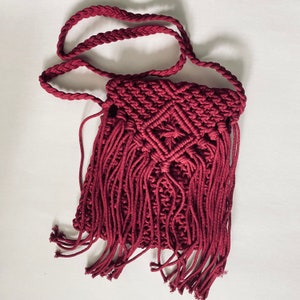 Sac fait main en macramé Sac à main moderne Sac à bandoulière décontracté en macramé Sac à main bohème femme Sac à main d'été Sac cadeau d'anniversaire en macramé avec fermeture éclair