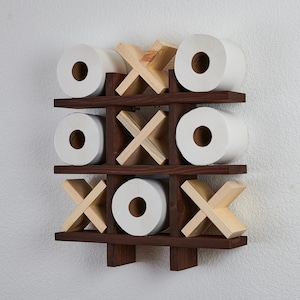 Portarrollos de baño de castaño / Tic Tac Toe / Pino azul / Exhibición de papel higiénico / Decoración de la sala de baño / Organización de la sala de baño / imagen 2