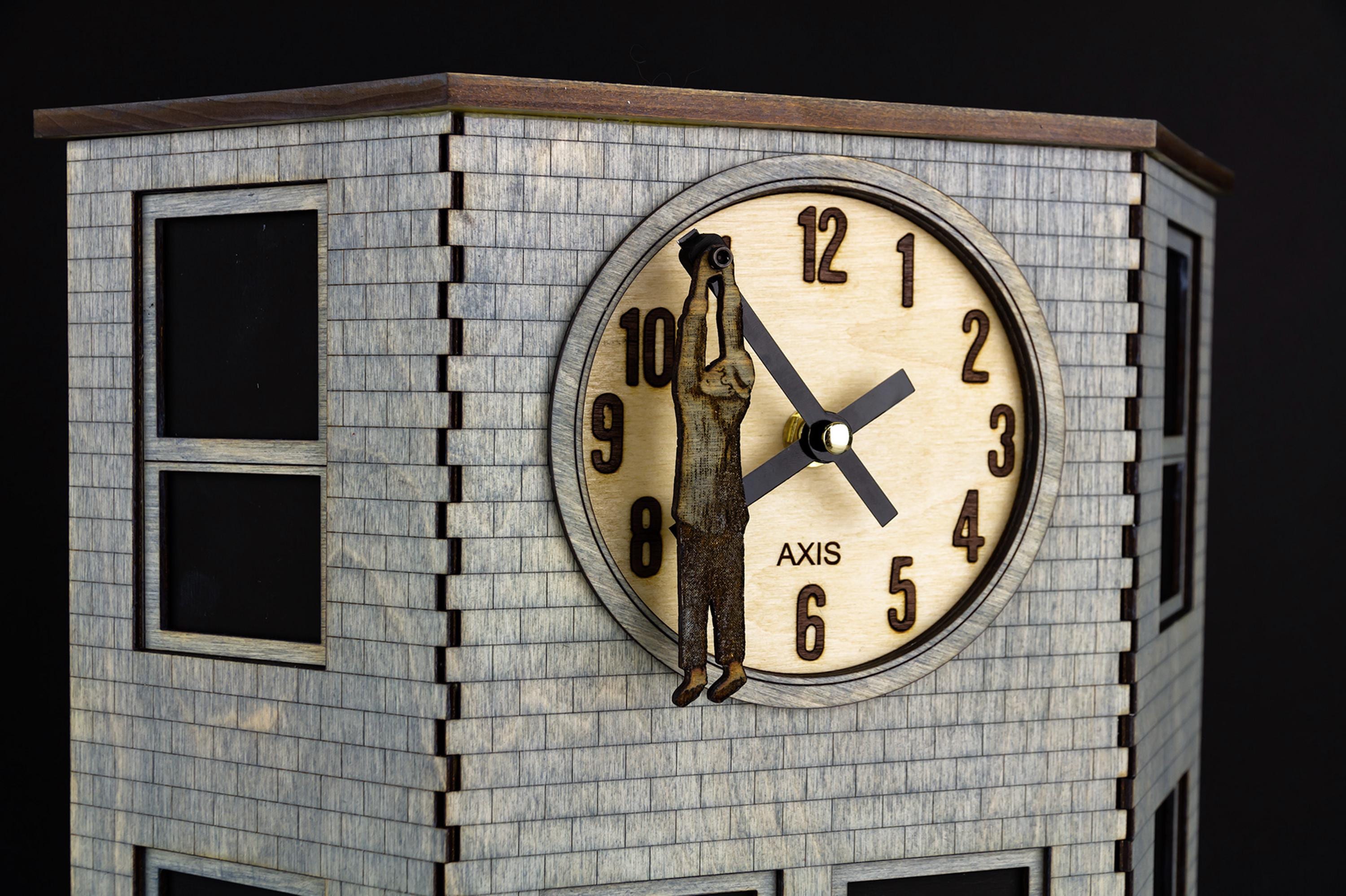 Harold Lloyd Hanging Man Clock - Etsy 日本 Harold Lloyd Hanging Man Clock - Etsy 日本