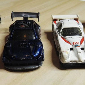 Retro Racers & Reporters: Vintage Hot Wheels Collection (1993-1997)