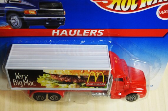 1996 Hot Wheel Haulers Duo: Mcdonald's 'very Big Mac' & Dunlop