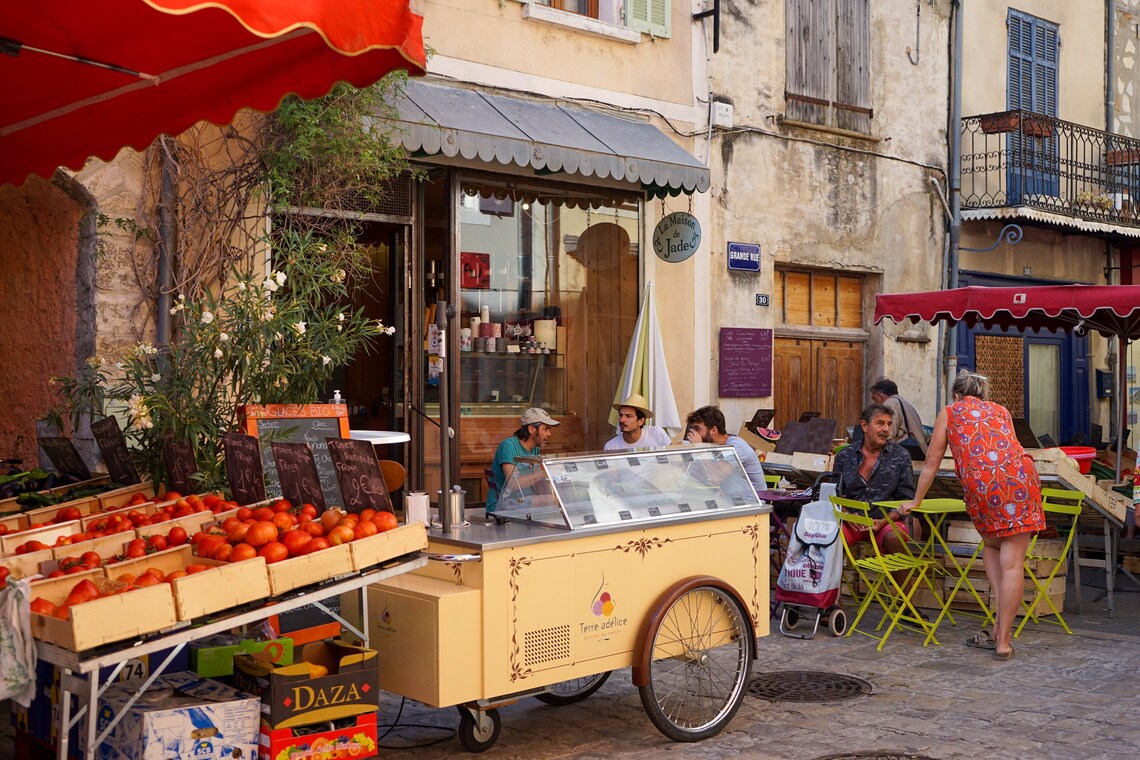 Photo on a Market Day in the Town of Buislesbaronnies Drome Etsy