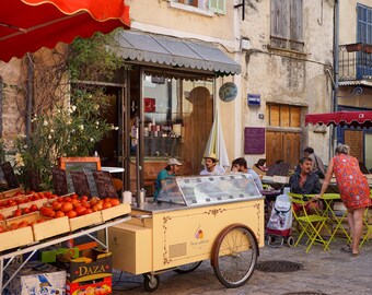 Photo On a market day in the town of Buis-les-Baronnies, Drome provençale France Large format Home decoration