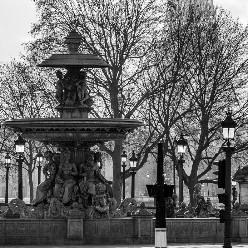 Photo Fountain on Place de la Concorde Paris Collection Parisian Squares Premium Photo Paper