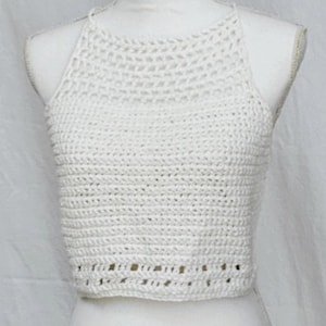 Frauen weiße Baumwolle häkeln Cami Top, häkeln Neckholder Top, recyceltes Baumwoll Top, weiches, bequemes Cami, kurzes Damen Top
