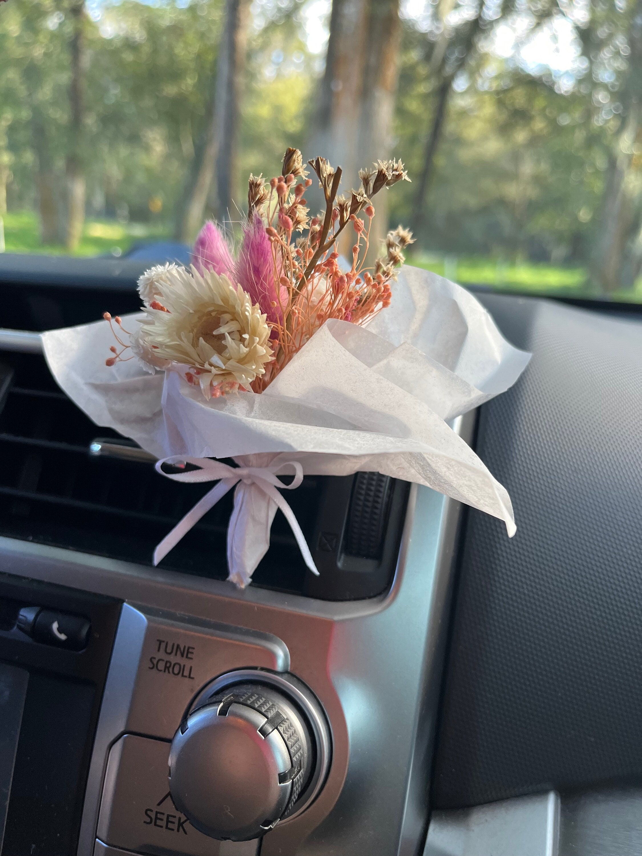 Handmade Mini Natural Dried Flower Bouquet Car Accessories -  Canada