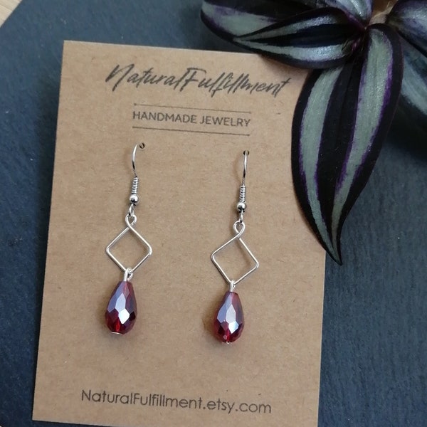 Red Drop Earrings | Glass Earrings | Geometric Square Earrings | Crystal Earrings | Boucles D'oreilles Rouges | Wirewrapped