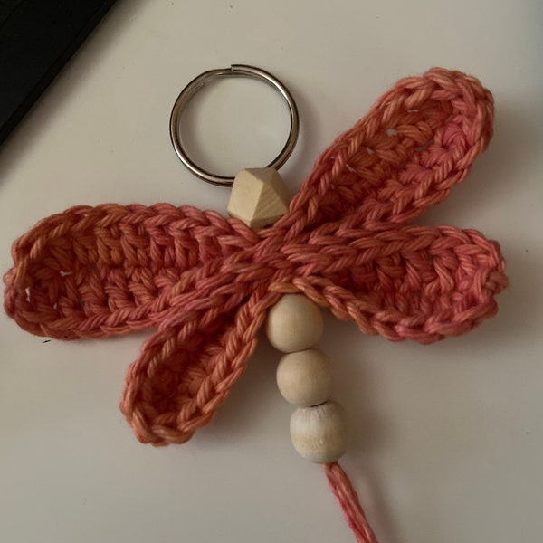 Dragonfly keychain, handmade crochet gift, keychain with silicone beads,