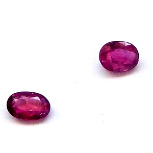 Ruby/Ovals/Natural Mined/ Faceted 3x4 mm / .30-36cts. / Single Stones