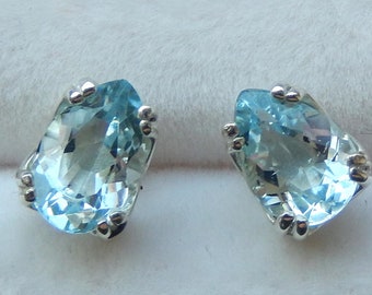 Aquamarine Faceted Pear Shaped Earrings / 7x5 mm / 925 Sterling / 16 Prong Fancy Setting