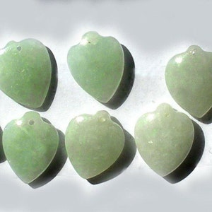 Natural Jadeite Hearts / Drilled / High Polish Pastel Green / Vintage Stones / 6 pcs. / Jewelry Components bild 2