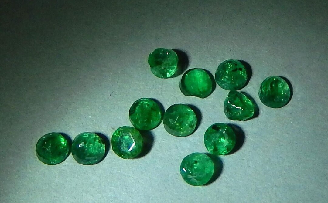 Emeralds/natural Mined/ Small Lots/sizes 1.3-2.3mm/good Color/ Natural ...