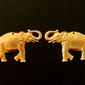 Vintage Rohmessing-Stempel / Elefanten / Zwei Größen / Groß ein Stück Klein Spiegelbildpaar Small Pair