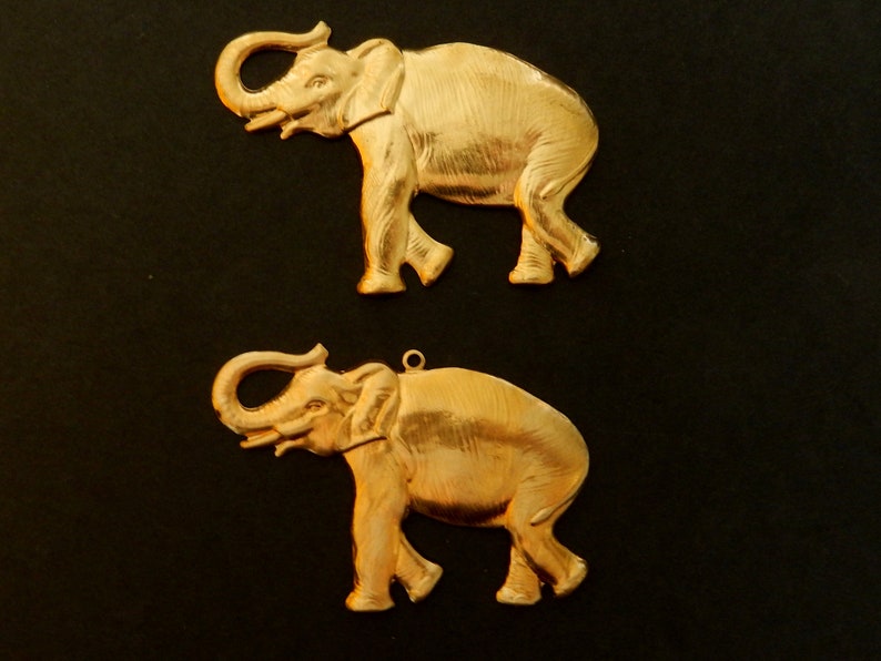 Vintage Rohmessing-Stempel / Elefanten / Zwei Größen / Groß ein Stück Klein Spiegelbildpaar Bild 3