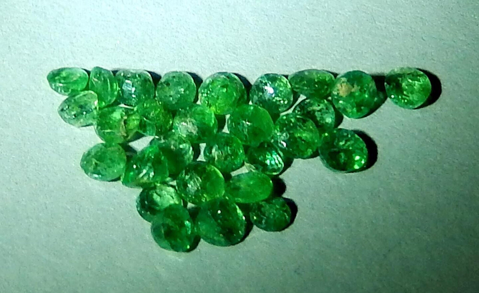 Emeralds/natural Mined/ Small Lots/sizes 1.3-2.3mm/good Color/ Natural ...