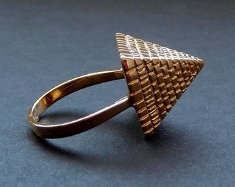Ancient Egyptian Pyramid Ring / 18K. Yellow Gold Tone / 3/D Design Pyramid / Sizes 8.5-9.5