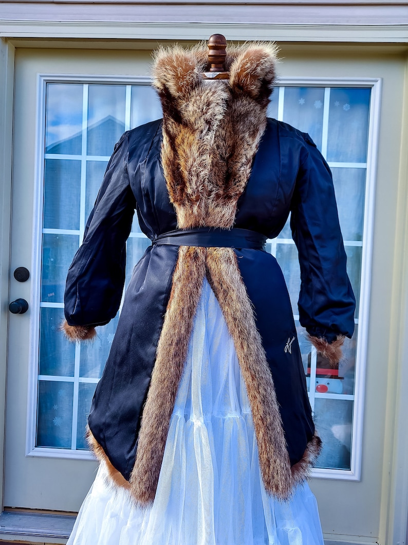 Authentic Vintage Fur Coat. Luminous Luxurious Fur Coat. Long 1970 Silk Lined Winter Fur Coat. Victor Sacks Vintage Fur Coat. Christmas Gift image 7