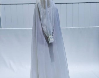 Vintage Bridal Peignoir Set / Full Length Lace Nightgown and Robe Set/ White Embroidered Honeymoon Negligee/ Vintage Miss Elaine Peignoir