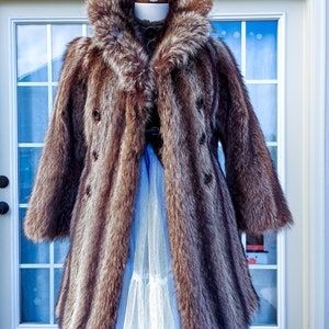 Authentic Vintage Fur Coat. Luminous Luxurious Fur Coat. Long 1970 Silk Lined Winter Fur Coat. Victor Sacks Vintage Fur Coat. Christmas Gift image 10