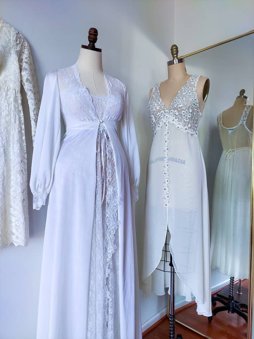 White Sheer Floral Lace Peignoir Set . Vintage Glydon Sheer Wedding ...