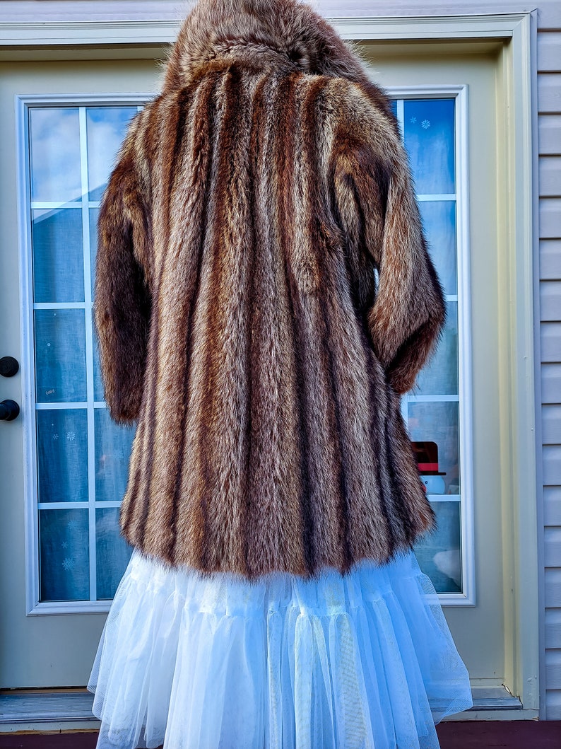 Authentic Vintage Fur Coat. Luminous Luxurious Fur Coat. Long 1970 Silk Lined Winter Fur Coat. Victor Sacks Vintage Fur Coat. Christmas Gift image 9
