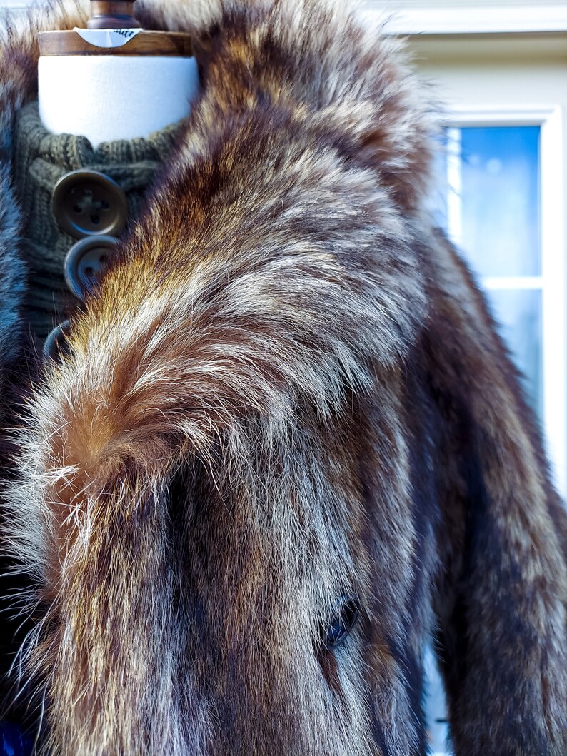 Authentic Vintage Fur Coat. Luminous Luxurious Fur Coat. Long 1970 Silk Lined Winter Fur Coat. Victor Sacks Vintage Fur Coat. Christmas Gift image 5