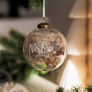 Personalized glass Christmas bauble/tree ornament