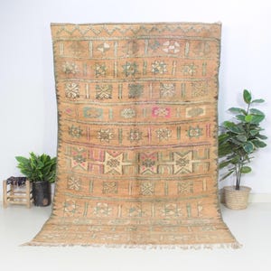 Vintage Berber Moroccan Rug-Authentic Boujaad Rug-Soft Wool Rug-Moroccan Handmade Carpet-Boho Living Room Rug-Old Beni Mguild Rug 6x9 FT