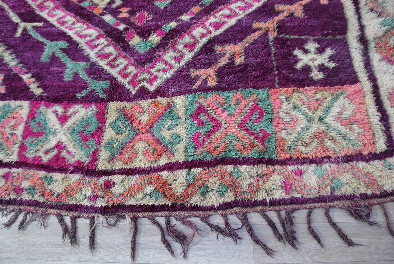 Vintage Moroccan rug, Authentic Boujaad Rug 7x10 ft-Bohemian Rug For Bedroom Aesthetic-Purple Morrocan Rug-Vintage Kilim-Handmade Berber Rug 画像 6