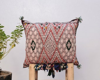 kilim pillow cover-vintage boujaad pillow-tribal berber cushion-throw pillow cover-old moroccan pillow-colorful pillows-moroccan pillow rug