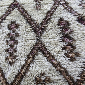 Vintage Beni Ourain Rug-Hand-Woven Moroccan Berber Rug 6 x 9 FT-Handmade Floor Mat-Natural Wool Modern Design-Bohemian Rug For Living Room image 4