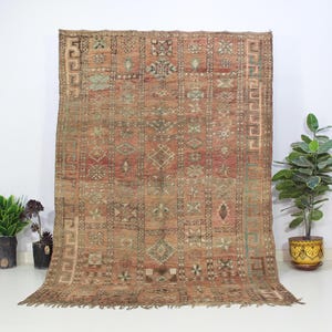 Moroccan Rug Amazing-Vintage Boujaad Rug 6x9 FT-Handmade Wool Rug-Modern Farmhouse Decor-Handcrafted Geometric Carpet-Unique Gifts For Her