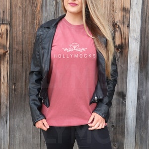 Komfort Farben 1717 Ziegel Mockup | Komfortfarben 1717 Ziegel | C1717 | Shirt Mockup | Rote Mockup | Rotes Hemd Mockup | Modell Mockup