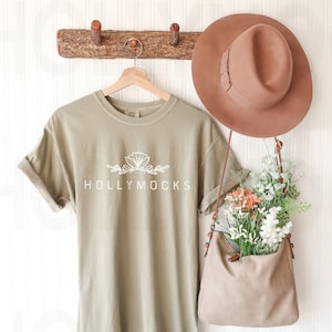 Comfort Colors 1717 Khaki Mockup | Comfort Colors 1717 Khaki | C1717 | Shirt Mockup | Khaki Mockup | Frühling Mockup | Mockup hängend