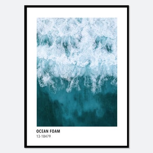Impresión artística inspirada en la tarjeta de color azul de las olas del océano / Impresión fotográfica de naturaleza costera, póster de olas del océano, póster moderno colorido n.° CC11